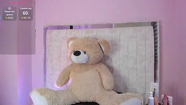 Snapshot of Danna_777_ chatting on November 26, 10:00 pm Danna 777 online show from November 26, 10:00 pm