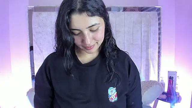 Snapshot of Danna_777_ chatting on November 28, 1:41 am Danna 777 online show from November 28, 1:41 am