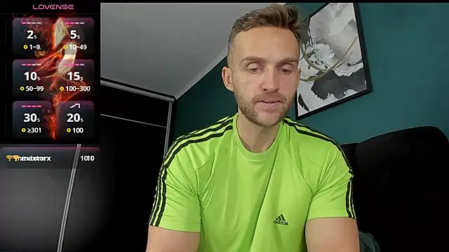 Snapshot of ShawnFucker2 chatting on January 24, 6:35 am ShawnFucker2 online show from January 24, 6:35 am