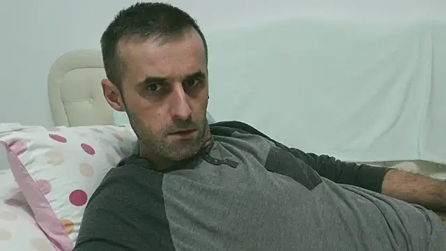 stevenpit online show from December 15, 5:53 pm