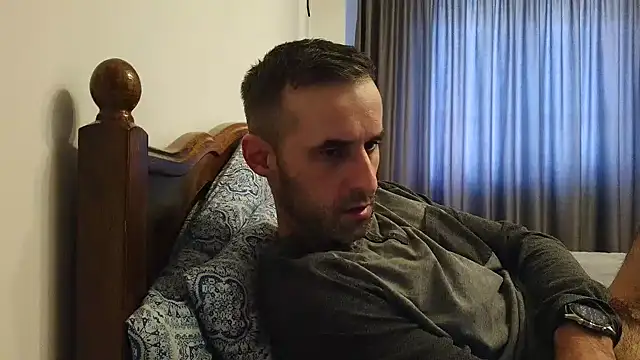 stevenpit online show from January 5, 10:43 am