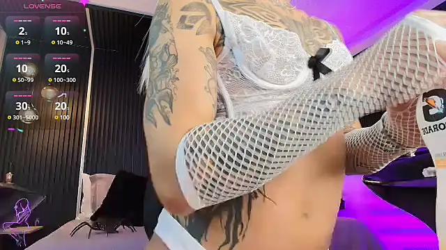  Holly Cat online show from February 15, 8:54 pm