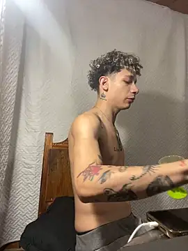 mateodeamjo online show from December 5, 7:05 am