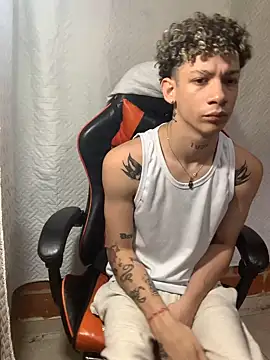 mateodeamjo online show from December 18, 1:02 pm