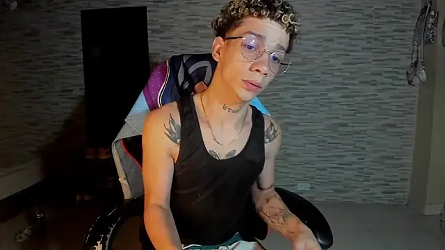 mateodeamjo online show from October 3, 8:22 am