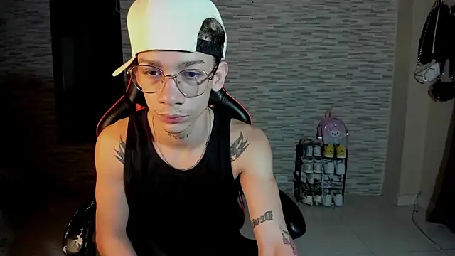 mateodeamjo online show from October 9, 8:01 am