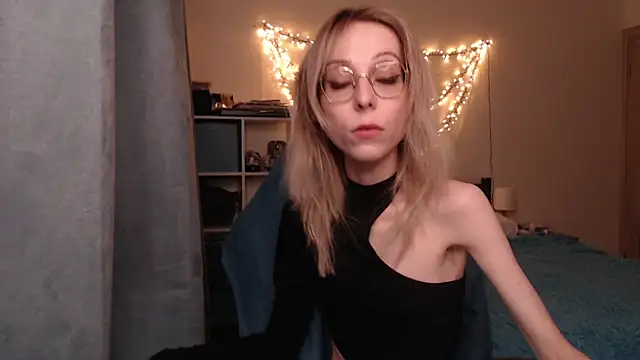 Snapshot of amber_quell_here chatting on February 20, 3:19 pm amber quell here online show from February 20, 3:19 pm