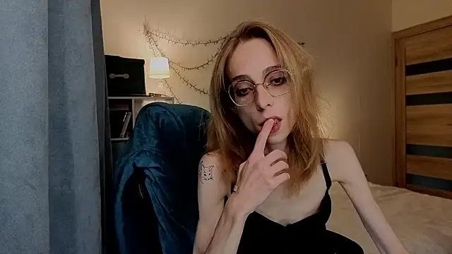 Snapshot of amber_quell_here chatting on September 12, 2:17 pm amber quell here online show from September 12, 2:17 pm