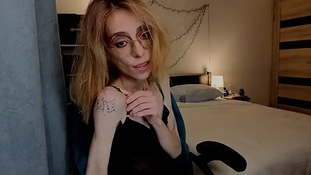 Snapshot of amber_quell_here chatting on September 18, 3:14 pm amber quell here online show from September 18, 3:14 pm