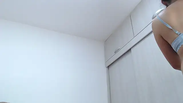 Amelia Debora Antonella online show from November 20, 12:49 pm