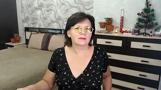 VitaCharm online show from December 21, 5:40 pm