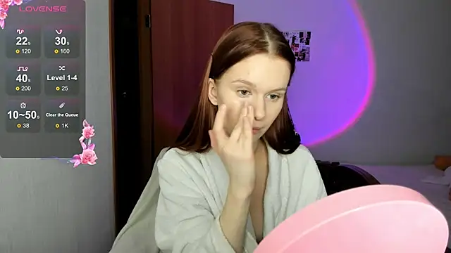 EmilySoul online show from November 8, 7:45 pm