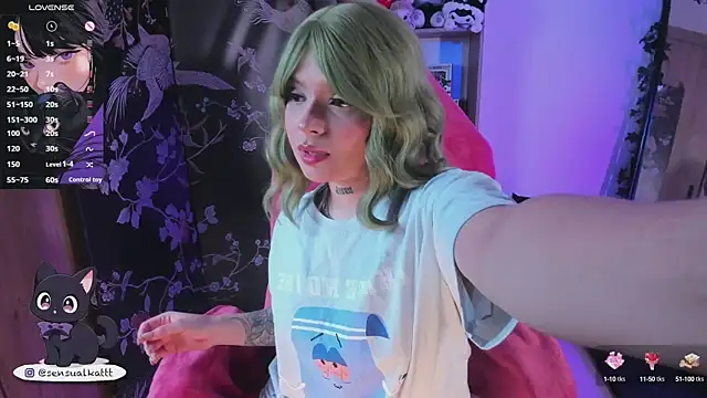 Snapshot of sensualkattt chatting on March 6, 12:30 pm sensualkattt online show from March 6, 12:30 pm