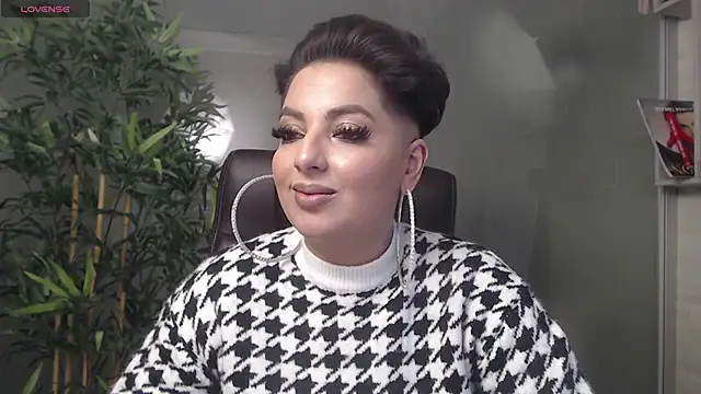 BustyAllyy online show from February 13, 10:54 pm