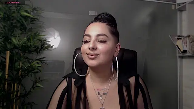 BustyAllyy online show from March 5, 8:42 pm