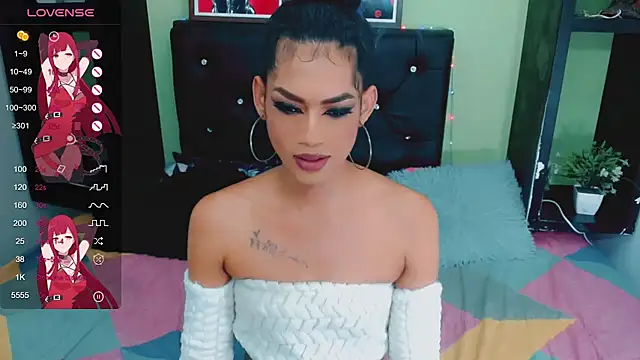 Snapshot of Amanda_bigx chatting on February 14, 7:17 am Amanda bigx online show from February 14, 7:17 am