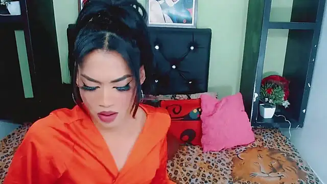 Snapshot of Amanda_bigx chatting on March 8, 7:27 am Amanda bigx online show from March 8, 7:27 am