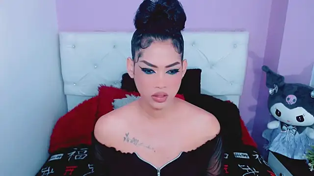 Snapshot of Amanda_bigx chatting on September 22, 6:37 am Amanda bigx online show from September 22, 6:37 am