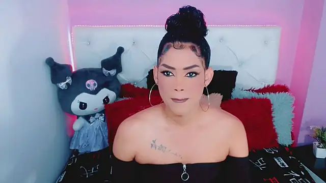 Snapshot of Amanda_bigx chatting on October 14, 5:41 am Amanda bigx online show from October 14, 5:41 am