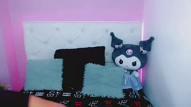 Snapshot of Amanda_bigx chatting on November 18, 2:50 am Amanda bigx online show from November 18, 2:50 am