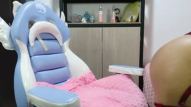 nya ah online show from February 14, 8:21 am