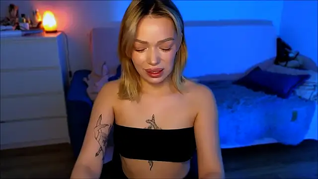 Snapshot of Lily_Yin chatting on November 30, 5:11 am Lily Yin online show from November 30, 5:11 am