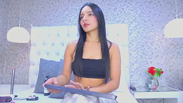 MiaSweeths online show from November 18, 9:36 am