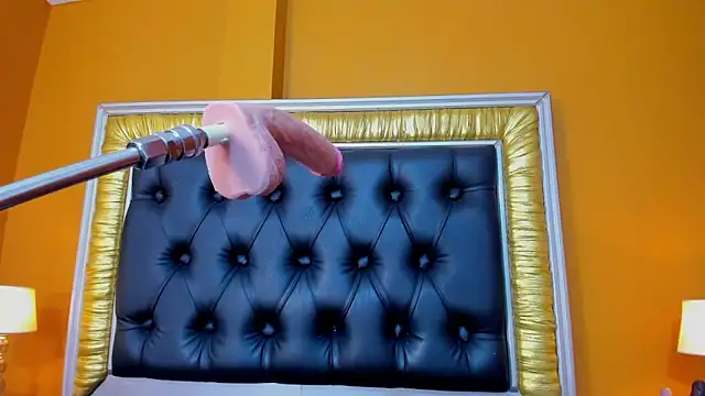 Snapshot of Foxy_Assh_ chatting on March 22, 11:32 am Foxy Assh online show from March 22, 11:32 am