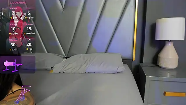 Snapshot of Foxy_Assh_ chatting on November 9, 5:28 am Foxy Assh online show from November 9, 5:28 am