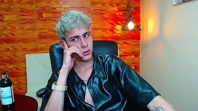 Bastiaan 28 online show from January 5, 2:19 pm