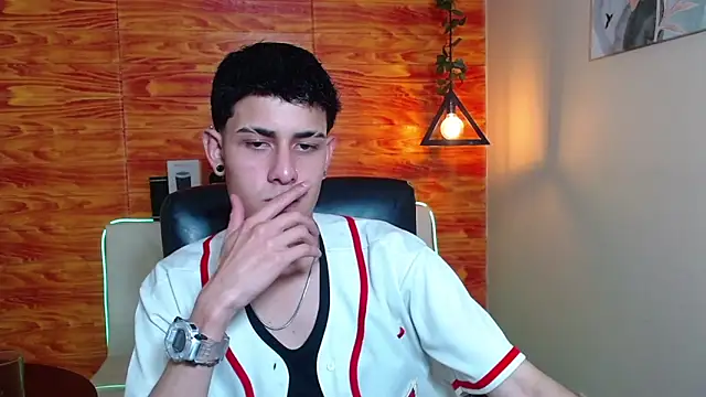 Bastiaan 28 online show from January 23, 6:28 am