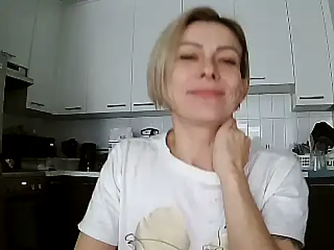 anechka1 online show from December 4, 4:16 pm