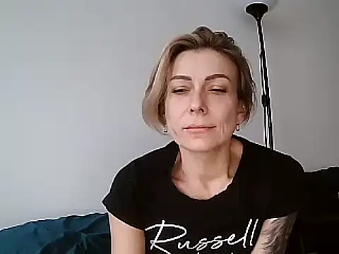 anechka1 online show from December 6, 8:51 pm