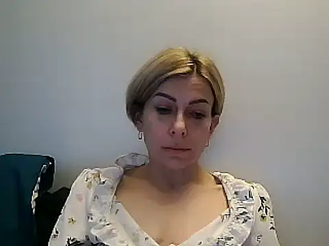 anechka1 online show from December 18, 12:40 pm