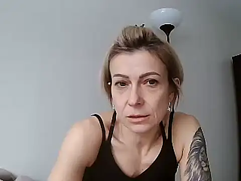 anechka1 online show from January 13, 7:42 pm