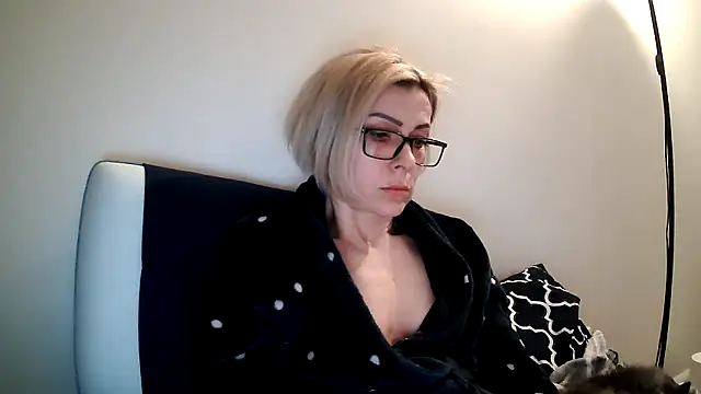 anechka1 online show from February 26, 2:48 am