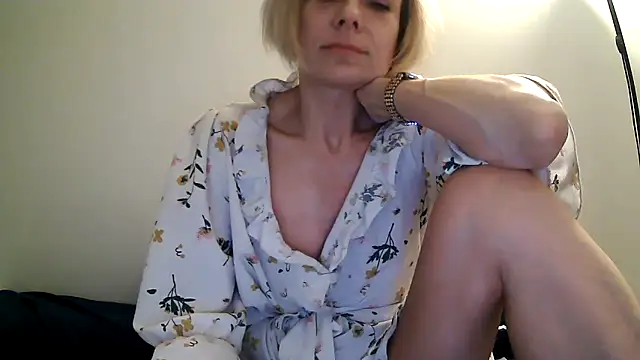 anechka1 online show from February 26, 11:48 pm