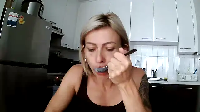 anechka1 online show from September 16, 1:45 pm