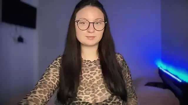 Snapshot of LocaAlis chatting on October 20, 10:49 am LocaAlis online show from October 20, 10:49 am