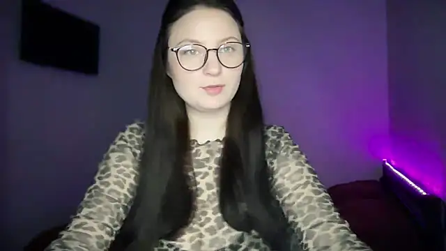 Snapshot of LocaAlis chatting on November 21, 1:10 pm LocaAlis online show from November 21, 1:10 pm