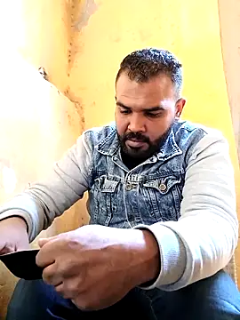 ListedLoin online show from February 24, 9:00 am