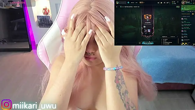 Snapshot of Ahri_Elderwood chatting on January 9, 7:10 am Ahri Elderwood online show from January 9, 7:10 am