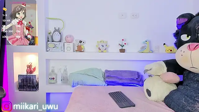 Snapshot of Ahri_Elderwood chatting on January 23, 3:05 am Ahri Elderwood online show from January 23, 3:05 am