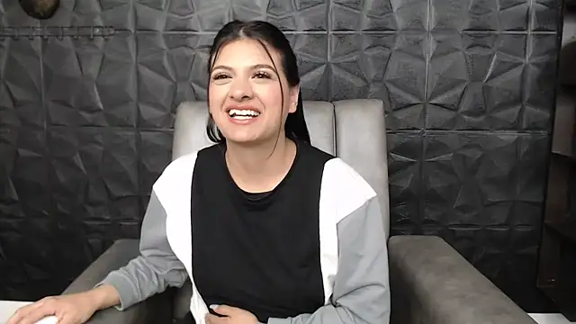 Abril Squirt online show from January 22, 10:18 am