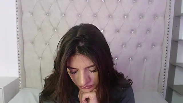 Abril Squirt online show from September 13, 2:50 pm