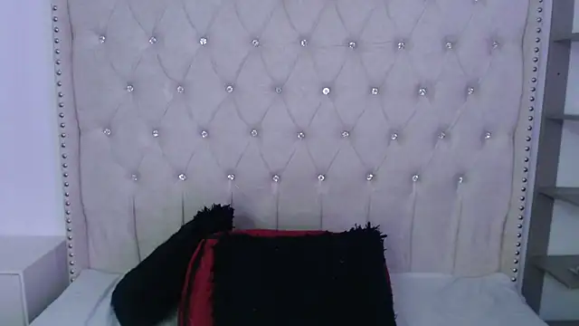 Abril Squirt online show from November 4, 7:46 pm