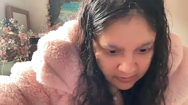 Snapshot of MelanieFawker chatting on October 5, 3:21 pm MelanieFawker online show from October 5, 3:21 pm