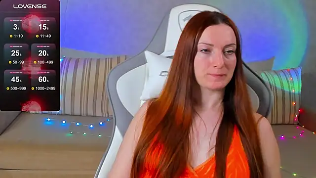 Snapshot of FlamyGold chatting on October 22, 1:00 pm FlamyGold online show from October 22, 1:00 pm