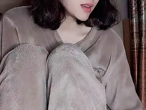 Snapshot of Pink_cream chatting on February 5, 4:03 pm Pink cream online show from February 5, 4:03 pm