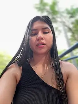 VAL PRINCESS online show from December 20, 8:45 pm